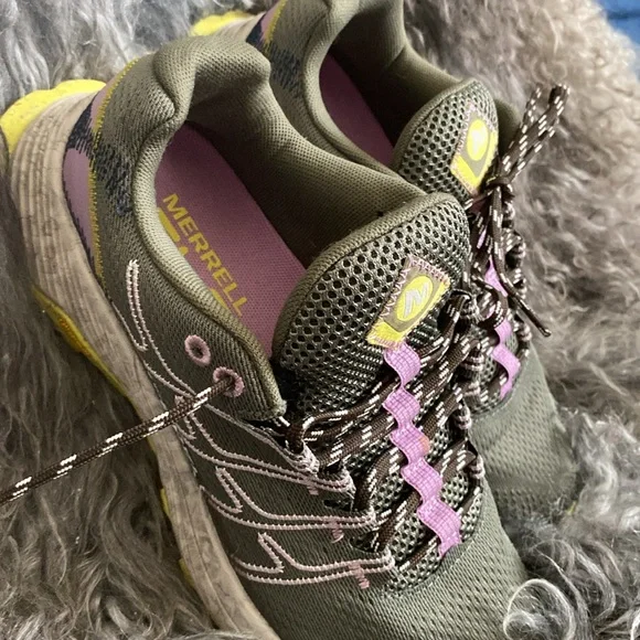 Merrell Shoes - Picture 4 of 5